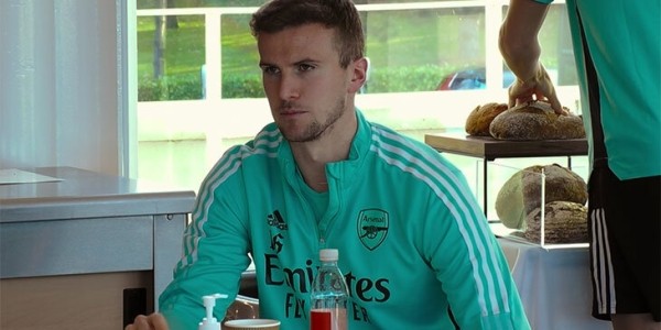 Как конфликт Артеты и Обамеянга выглядел изнутри? Фрагмент из документалки про «Арсенал»