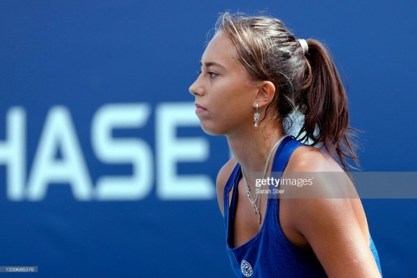 Теннис. 18-летняя Кристина Дмитрук, разобравшись в двух сетах с хорваткой Яной Фетт, вышла в 1/4 финала турнира в Польше
Теннис. 18-летняя Кристина Дмитрук, разобравшись в двух сетах с хорваткой Яной Фетт, вышла в 1/4 финала турнира в Польше