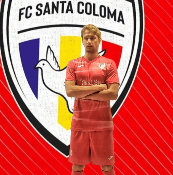 Футбол.  Максим Володько официально подписал контракт с клубом "Санта-Колома" из Андорры
 