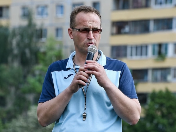 Работал кладовщиком, челночил в Польшу, учил руководящий состав МВД – теперь все эти люди рулят клубами «вышки» (есть и другие интересные биографии) Работал кладовщиком, челночил в Польшу, учил руководящий состав МВД – теперь все эти люди рулят клубами «вышки» (есть и другие интересные биографии)