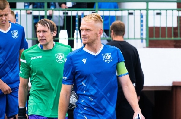 Партнеры вернули Драгуна обратно в капитаны БАТЭ, а вот кто с повязкой в других клубах: самый молодой в «Энергетике», самый старый – в «Арсенале», в «Шахтере» – кого хотели убрать++