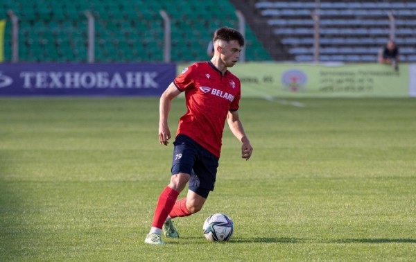 Футбол.  "Славия" — "Гомель" и другие субботние матчи 17-го тура. Перекличка возьмет старт в 15.00
 