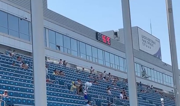 Біятланісты з Беларусі выступілі на стартах у Сочы, якія нікому не цікавыя: Алімбекава губляе матывацыю, без яе толькі адзін медаль, працаўнiкi дзяржТБ паказвалі ежу