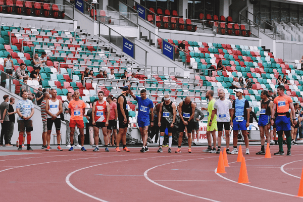 На трибунах ЧБ по легкой атлетике царила пустота – Недосеков хотел тысяч зрителей, но они остались на топ-турнирах (там и дожди нипочем)