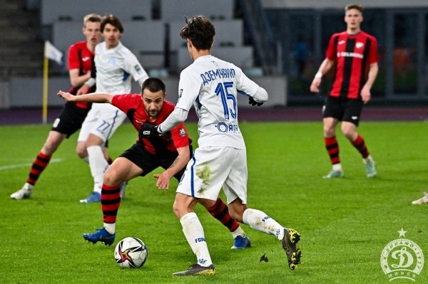 Футбол. Чемпионат Беларуси. 19-й тур. Минское "Динамо" против "Белшины", "Энергетик" — Брест и еще два матча. Онлайн — с 13.45
Футбол. Чемпионат Беларуси. 19-й тур. Минское "Динамо" против "Белшины", "Энергетик" — Брест и еще два матча. Онлайн — с 13.45