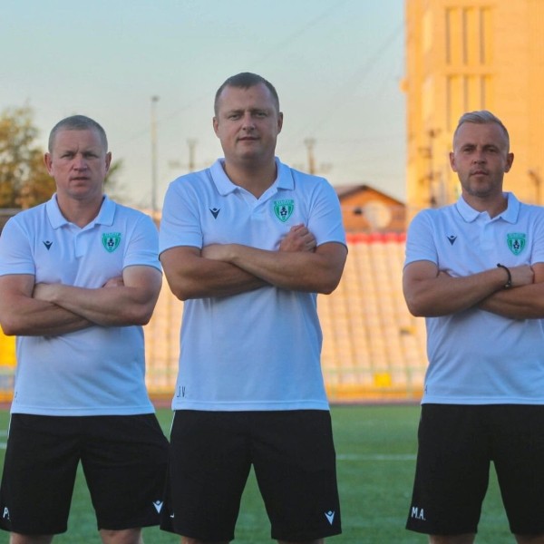 Жуковского не вернули в БАТЭ – и он таки уехал за границу: в клуб, где директора обвиняют в пьянстве с игроками