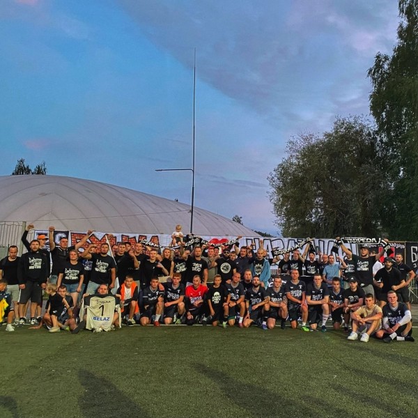 «Наш гонар». Фанаты «Торпедо-БелАЗ» сделали то, что не смогли сделать в клубе – красиво попрощались с Владимиром Бушмой, ставшим легендой Жодино