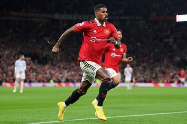 Футбол.  Чемпионат Англии. "Манчестер Юнайтед" одолел "Ливерпуль"
 