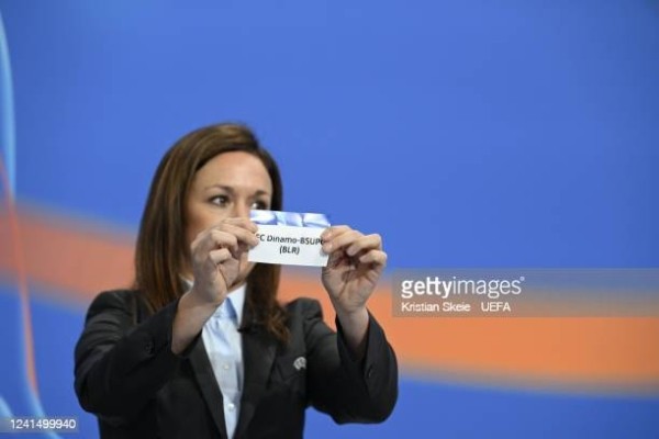 Футбол. Женская лига чемпионов. "Минск" сыграет с "Русенборгом", "Динамо-БГУФК" — с "Санкт-Пельтеном"
Футбол. Женская лига чемпионов. "Минск" сыграет с "Русенборгом", "Динамо-БГУФК" — с "Санкт-Пельтеном"