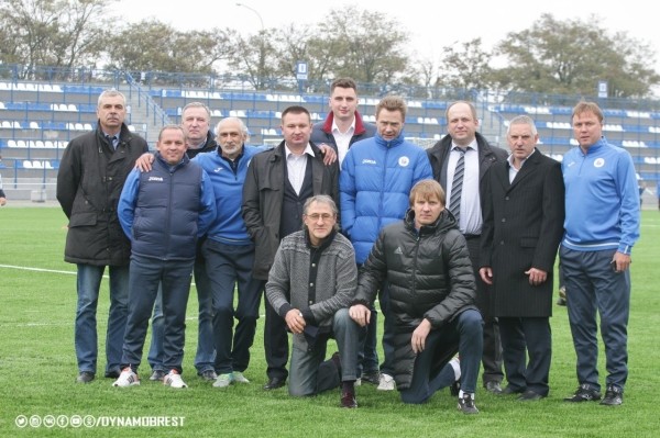 Помните, как в Бресте с помпой запускали Академию футбола? Узнали, как живет любимый проект олигарха Лукашенко, который угодил под самые разные санкции Помните, как в Бресте с помпой запускали Академию футбола? Узнали, как живет любимый проект олигарха Лукашенко, который угодил под самые разные санкции