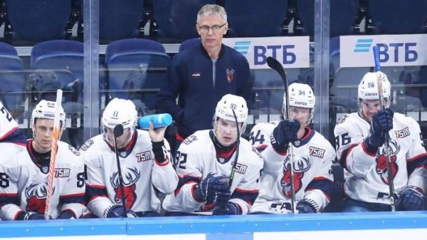 Хоккей.  Игорь Ларионов: мы не можем постоянно играть с Казахстаном, Беларусью, еще с кем-то, при всем к ним уважении
 