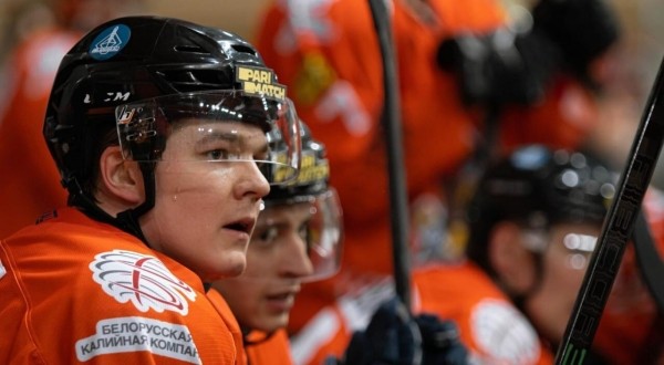 Хоккеисты из Беларуси, встретившие в Украине войну, просили ФХБ об эвакуации (безрезультатно), уезжали с помощью оккупантов и почти все нашли команды дома