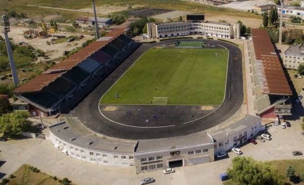 Беларус из академии «Леванте» нашел клуб в Крыму, причем в самое интересное время: там взрываются военные объекты и вообще война рядом, а россияне бегут