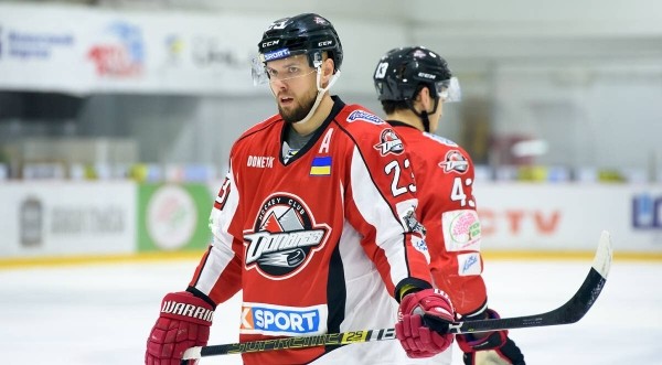 Хоккеисты из Беларуси, встретившие в Украине войну, просили ФХБ об эвакуации (безрезультатно), уезжали с помощью оккупантов и почти все нашли команды дома