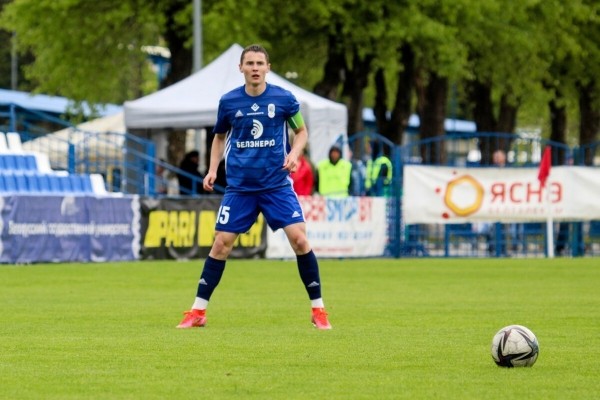 Партнеры вернули Драгуна обратно в капитаны БАТЭ, а вот кто с повязкой в других клубах: самый молодой в «Энергетике», самый старый – в «Арсенале», в «Шахтере» – кого хотели убрать++