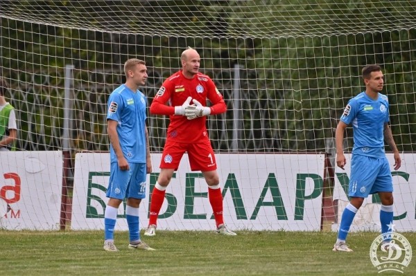 Футбол.  Беларусбанк — чемпионат Беларуси. 14-й тур. "Неман" примет минское "Динамо". Онлайн — в 19.00
  