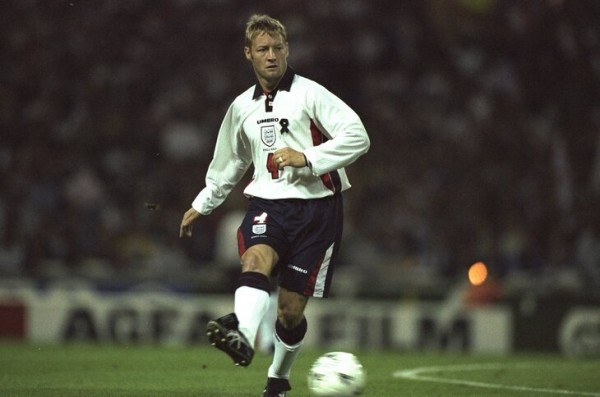 Дэвид Бэтти – культовый герой АПЛ. Его считали головорезом, а он был отличным игроком – хоть и недолюбливал футбол