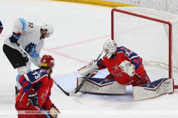 ФОТОФАКТ: Товарищеский матч "Динамо-Минск" - ЦСКА ФОТОФАКТ: Товарищеский матч "Динамо-Минск" - ЦСКА