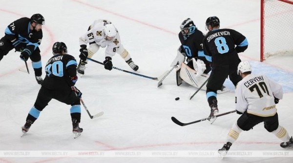 ФОТОФАКТ: Минское "Динамо" потерпело поражение в товарищеском матче с "Адмиралом"
