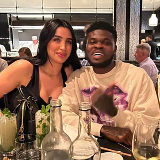 Футболиста «Арсенала» обвиняют в изнасилованиях. Против него даже девушка, ради которой принял ислам