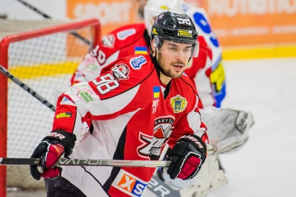 Хоккеисты из Беларуси, встретившие в Украине войну, просили ФХБ об эвакуации (безрезультатно), уезжали с помощью оккупантов и почти все нашли команды дома