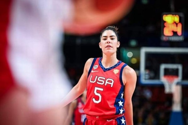 Баскетбол.  В финале женского чемпионата мира сыграют сборные США и Китая
 