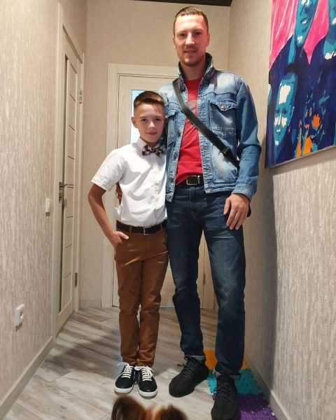 Поп-прыгунья Мирончик совершила идеологическую диверсию, Арямнов показал себя патриотом. 1 сентября в беларусском спорте (самый стильный – сын Жуковского)