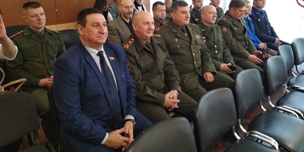 Базанов, ты нас слышишь? Ходасевич вернулся в YouTube со свежим роликом на новом канале. Подписывайтесь! Базанов, ты нас слышишь? Ходасевич вернулся в YouTube со свежим роликом на новом канале. Подписывайтесь!