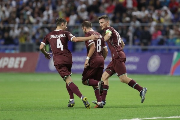 Футбол. УЕФА будет бесплатно снабжать национальную и молодежную сборные Беларуси экипировкой в 2022-2026 годах
Футбол. УЕФА будет бесплатно снабжать национальную и молодежную сборные Беларуси экипировкой в 2022-2026 годах