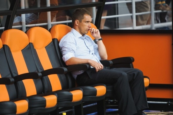 Гончаренко проиграл в РПЛ все три матча после возвращения в «Урал», при этом вновь выдав кучу эмоций – успокаивал беларуса даже вспыльчивый президент