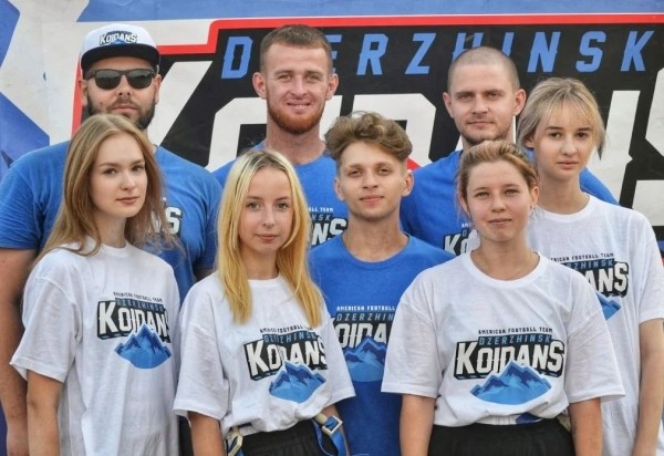 «Для взрослых ничего нет, никаких движух». Идейный игрок собрал свою команду по амфуту на малой родине, и теперь ищет финансирование. Вы можете помочь!