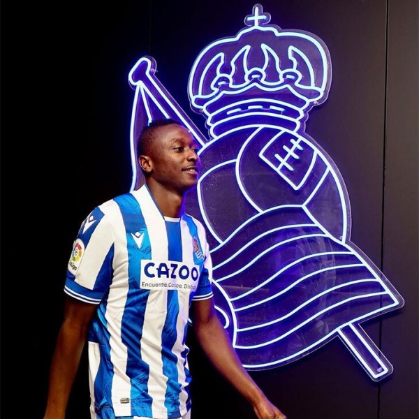 Главные сделки в дедлайн: Обамеянг вернулся в Лондон, у «Ман Сити» новый ЦЗ, «Милан» наконец очнулся Главные сделки в дедлайн: Обамеянг вернулся в Лондон, у «Ман Сити» новый ЦЗ, «Милан» наконец очнулся