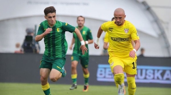 "Шахтер" сохранил лидерство в чемпионате Беларуси по футболу "Шахтер" сохранил лидерство в чемпионате Беларуси по футболу