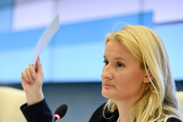 Зимние виды.  Юлия Комлева переизбрана председателем Белорусского союза конькобежцев
 