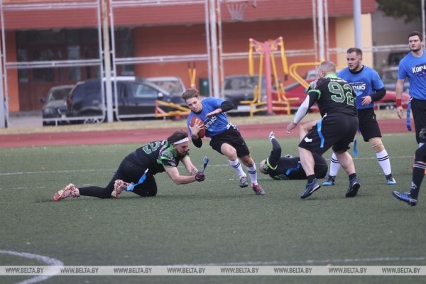 ФОТОФАКТ: В Минске прошел чемпионат Беларуси по флаг-футболу среди мужских и женских команд ФОТОФАКТ: В Минске прошел чемпионат Беларуси по флаг-футболу среди мужских и женских команд