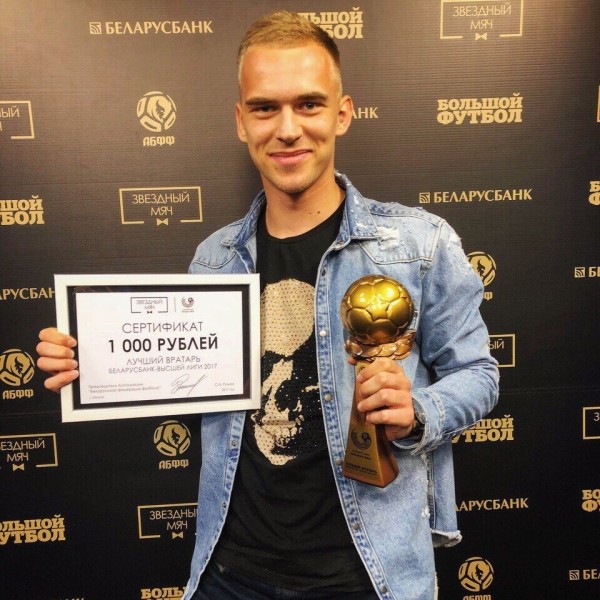 Беды с плечами рушат карьеру Щербицкого: тянутся с 2014-го, после стыка в Лондоне пошли рецедивы, двух лет лечения хватило на два матча за БАТЭ