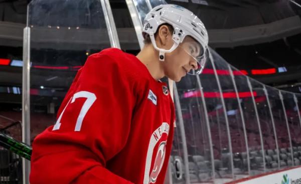 Хоккей.  НХЛ. Егор Шарангович забросил две шайбы в двусторонке "Нью-Джерси"
 