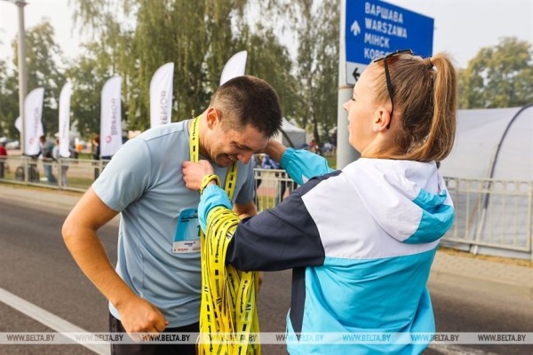 РЕПОРТАЖ: Скорость и выносливость: полумарафон провели в Бресте