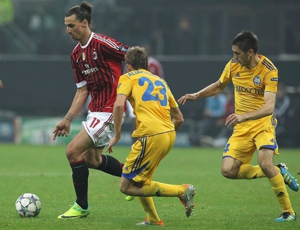 Когда-то на белфутбол хорошо ходили в Европе: «Гомель» в двух матчах посмотрели почти 100 тысяч зрителей, минское «Динамо» прилично собирало в Австрии и Турции Когда-то на белфутбол хорошо ходили в Европе: «Гомель» в двух матчах посмотрели почти 100 тысяч зрителей, минское «Динамо» прилично собирало в Австрии и Турции