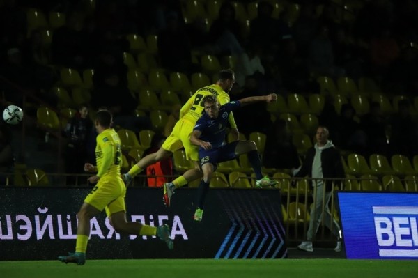 Футбол. Чемпионат Беларуси. "Энергетик" вышел в лидеры, БАТЭ вылетел из топ-3. Полная картина пятницы
Футбол. Чемпионат Беларуси. "Энергетик" вышел в лидеры, БАТЭ вылетел из топ-3. Полная картина пятницы