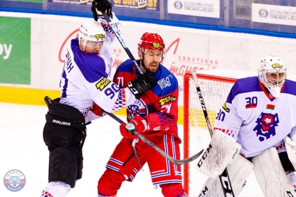 Хоккей.  Betera-Экстралига. "Брест" на выезде "всухую" обыграл "Юность"
 