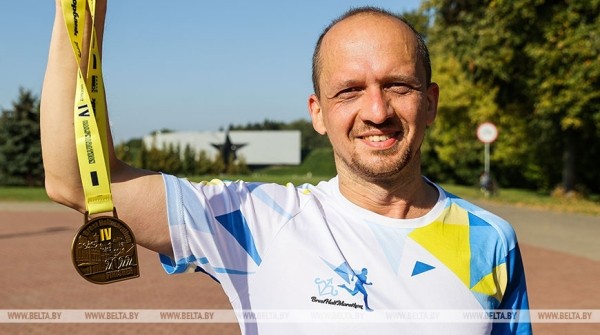 РЕПОРТАЖ: Скорость и выносливость: полумарафон провели в Бресте