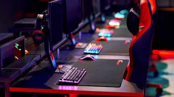 В центре Минска открылась самая большая киберспортивная арена в Беларуси от сети клубов CyberX В центре Минска открылась самая большая киберспортивная арена в Беларуси от сети клубов CyberX