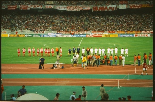 Когда-то на белфутбол хорошо ходили в Европе: «Гомель» в двух матчах посмотрели почти 100 тысяч зрителей, минское «Динамо» прилично собирало в Австрии и Турции Когда-то на белфутбол хорошо ходили в Европе: «Гомель» в двух матчах посмотрели почти 100 тысяч зрителей, минское «Динамо» прилично собирало в Австрии и Турции