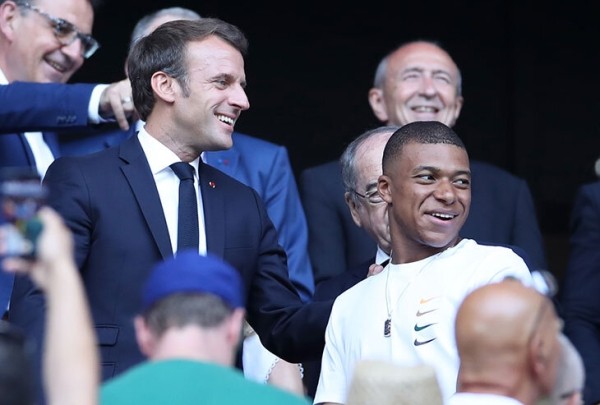 Хочет «Золотой мяч», равняется на Леброна, не исключает перехода в «Реал» – главное из интервью Мбаппе NYT Хочет «Золотой мяч», равняется на Леброна, не исключает перехода в «Реал» – главное из интервью Мбаппе NYT