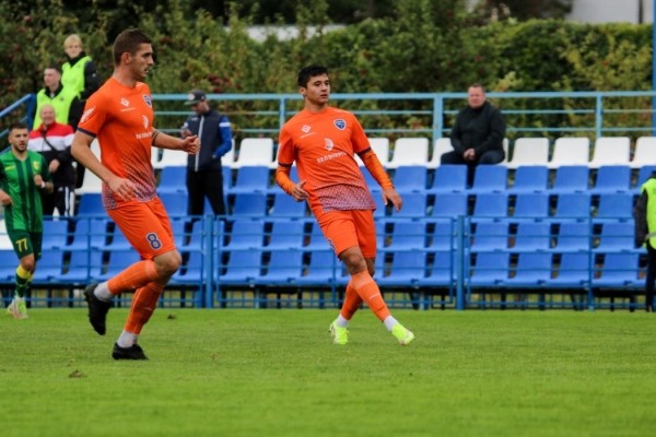 Это сейчас игроки «Энергетика» кошмарят высшую лигу, а вот где они были совсем недавно: не самые очевидные легионеры, выходцы из минора и ни одного воспитанника