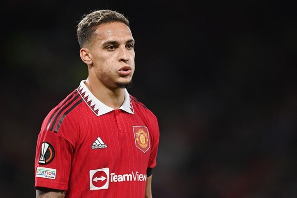 Антони – самый парадоксальный трансфер лета. «МЮ» точно переплатил (до 40 млн), но для Тен Хага это важное усиление Антони – самый парадоксальный трансфер лета. «МЮ» точно переплатил (до 40 млн), но для Тен Хага это важное усиление