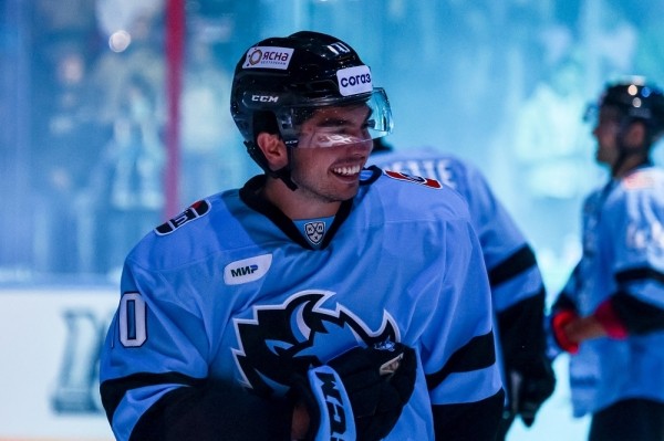 Хоккей. Ник Меркли: Коробов называет меня персонажем из мультфильма "Чип и Дейл"? Это забавно. Возможно, я похож
Хоккей. Ник Меркли: Коробов называет меня персонажем из мультфильма "Чип и Дейл"? Это забавно. Возможно, я похож