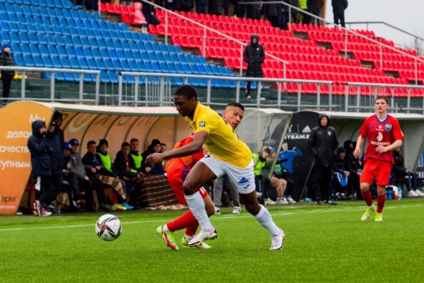 ЗП – 600 рублей, самая низкая посещаемость в лиге и самый маленький бюджет. Вот кто за 9 туров до конца ЧБ идет впереди «Шахтера», БАТЭ и «Динамо» Минск