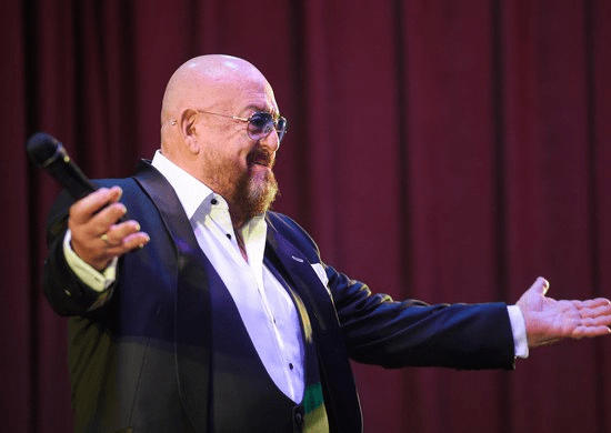 13 000 болельщиков минского «Динамо» спели мемную песню шансонье, который поддерживает русских оккупантов 13 000 болельщиков минского «Динамо» спели мемную песню шансонье, который поддерживает русских оккупантов